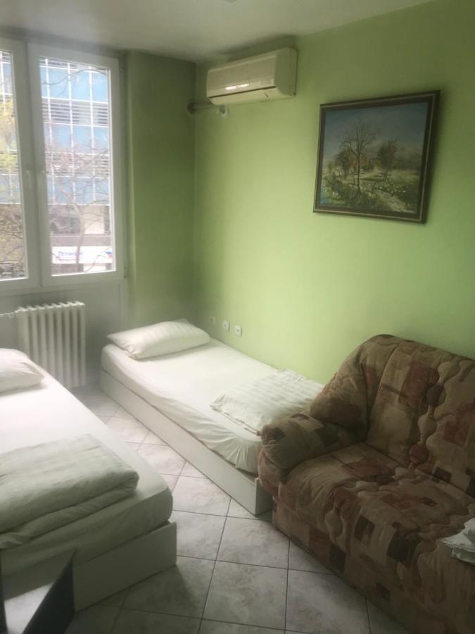 Kalamaras Apartments Skopje Exteriör bild